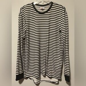 LuLaRoe Hudson Long Sleeve Tee Sz S